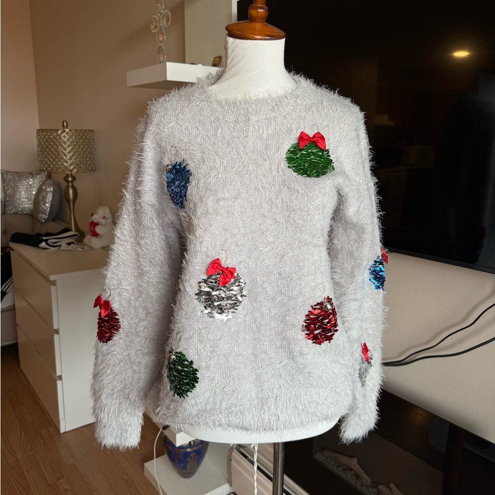 Verve Ami Gray Christmas Sweater